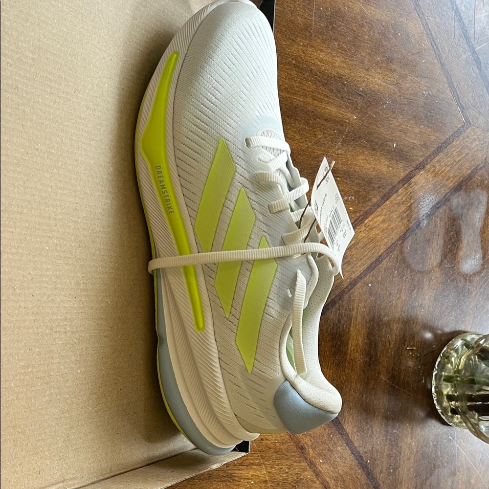 Adidas men’s Suoernova Ease running shoe